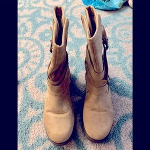 Womens Pull On  Suede Boots
